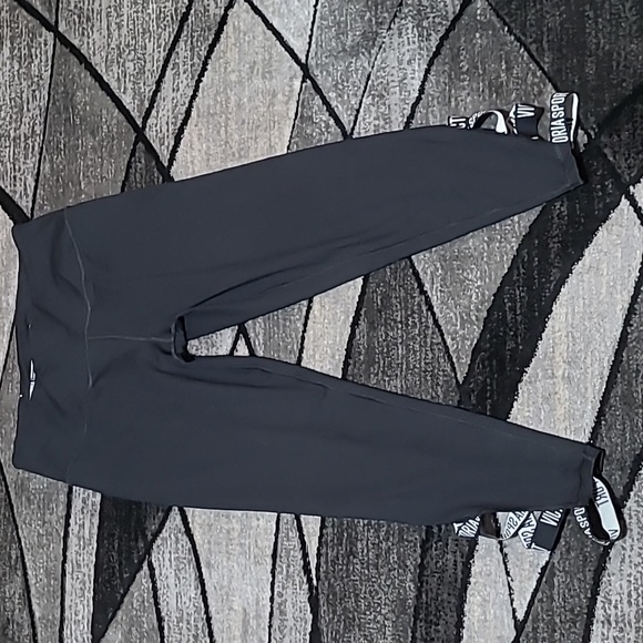 VICTORIA SPORT 2018 KNOCKOUT BY VICTORIA SECRET CROPPED CRISS-CROSS LEGG… - Picture 5 of 11